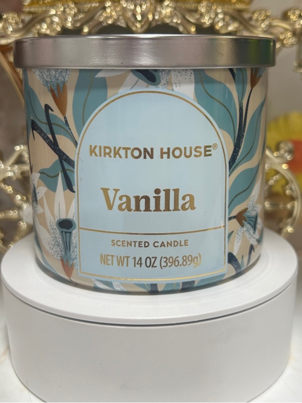 Kirkton House 3 wick Vanilla Scented Candle. Floral Design. NWOB.